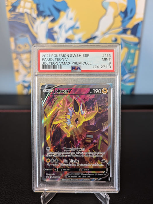 PSA 9 Jolteon V